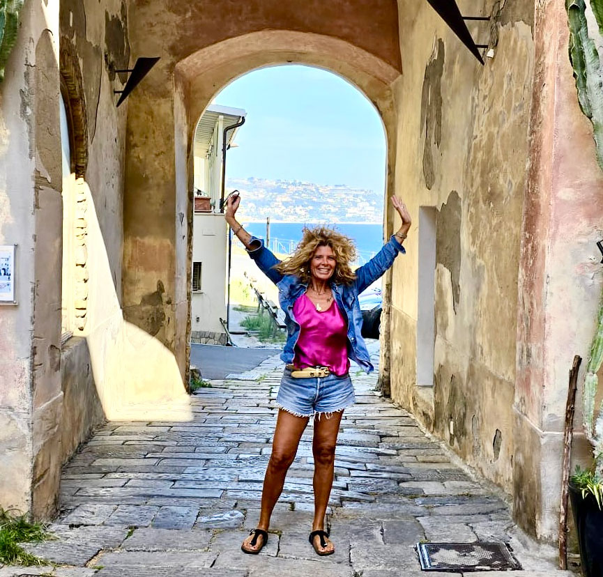 Eva-di-pierro-biography eva-di-pierro-biography